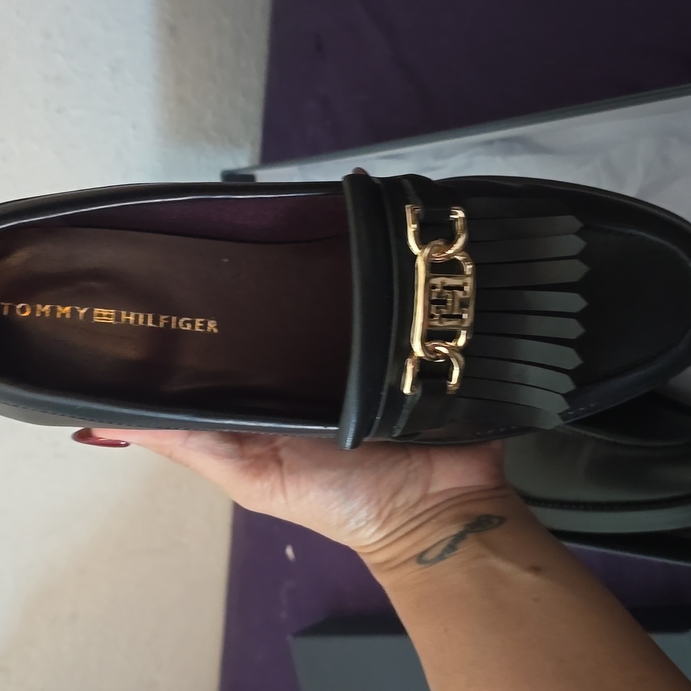 Tommy Hilfiger Black Loafers with Gold Detail Size 8
